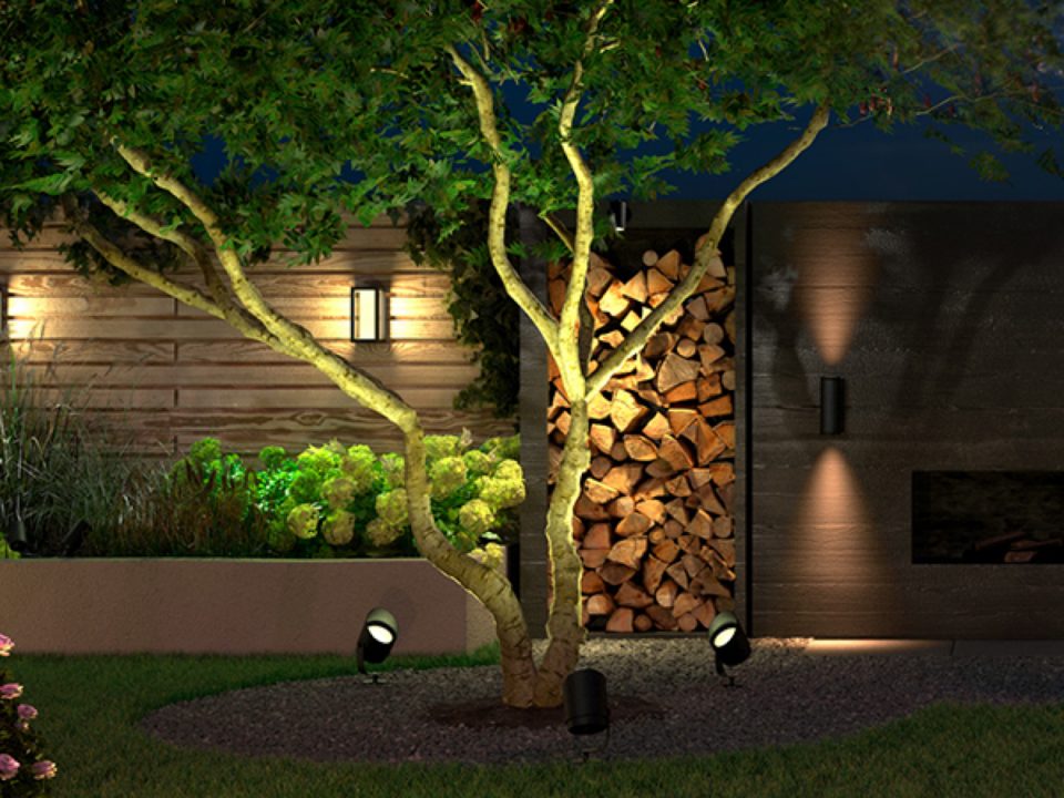 How to connect Philips Hue outdoor lights