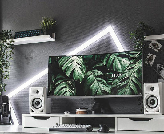 Lifx Beam Kit at desk