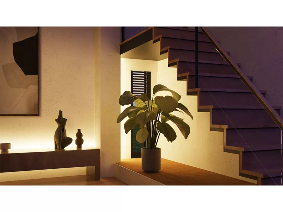 Philips Hue Solo Lightstrip strairs