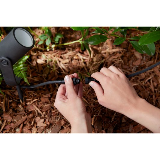 Philips Hue Outdoor Lighting Extension Cable Installation
