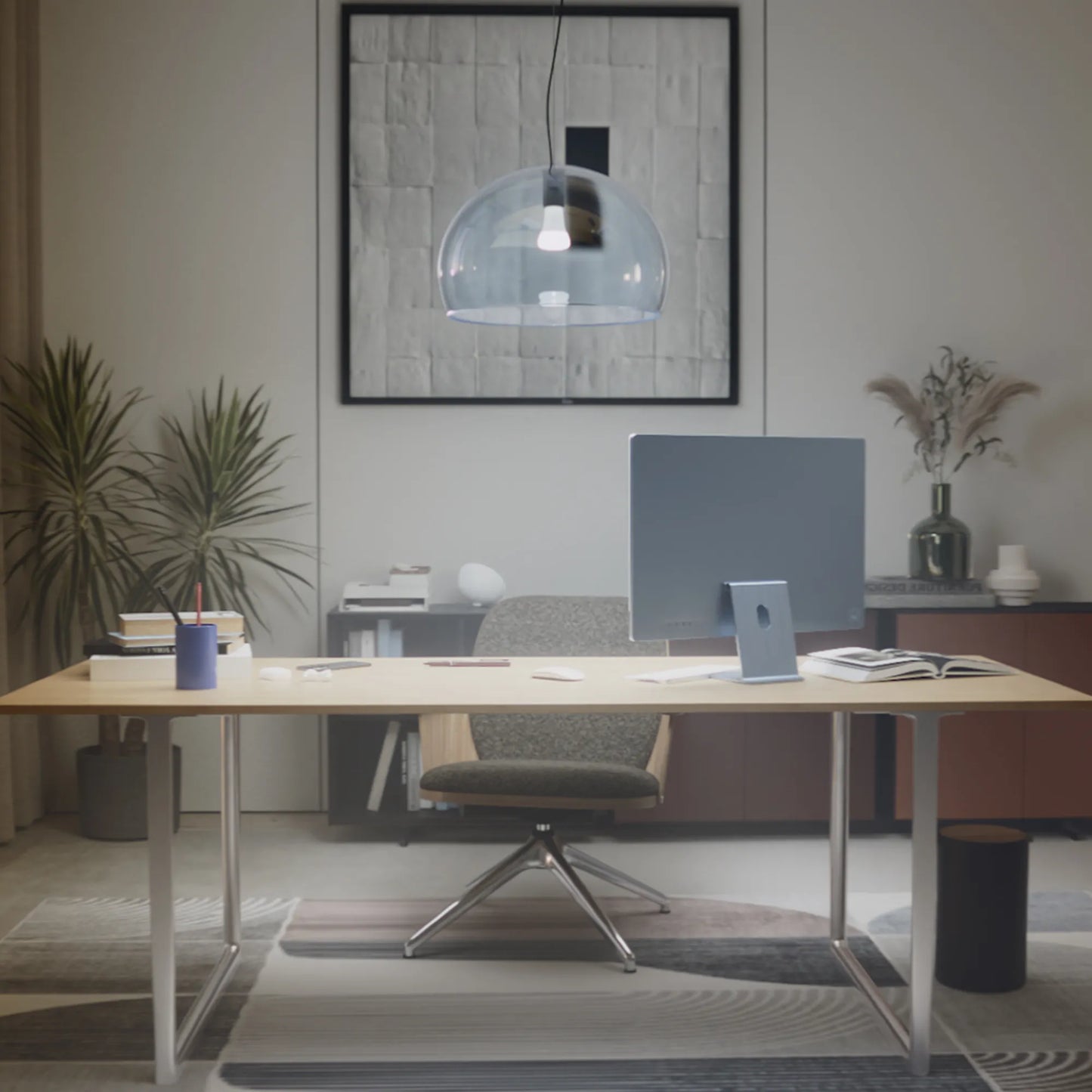 Hue A67 Globe in office