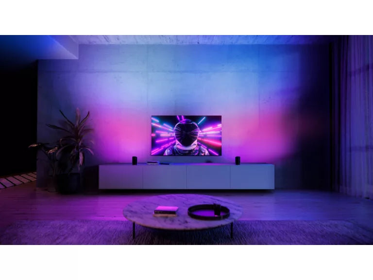 Philips Hue Play Wall Washer lounge with blue and pink lights