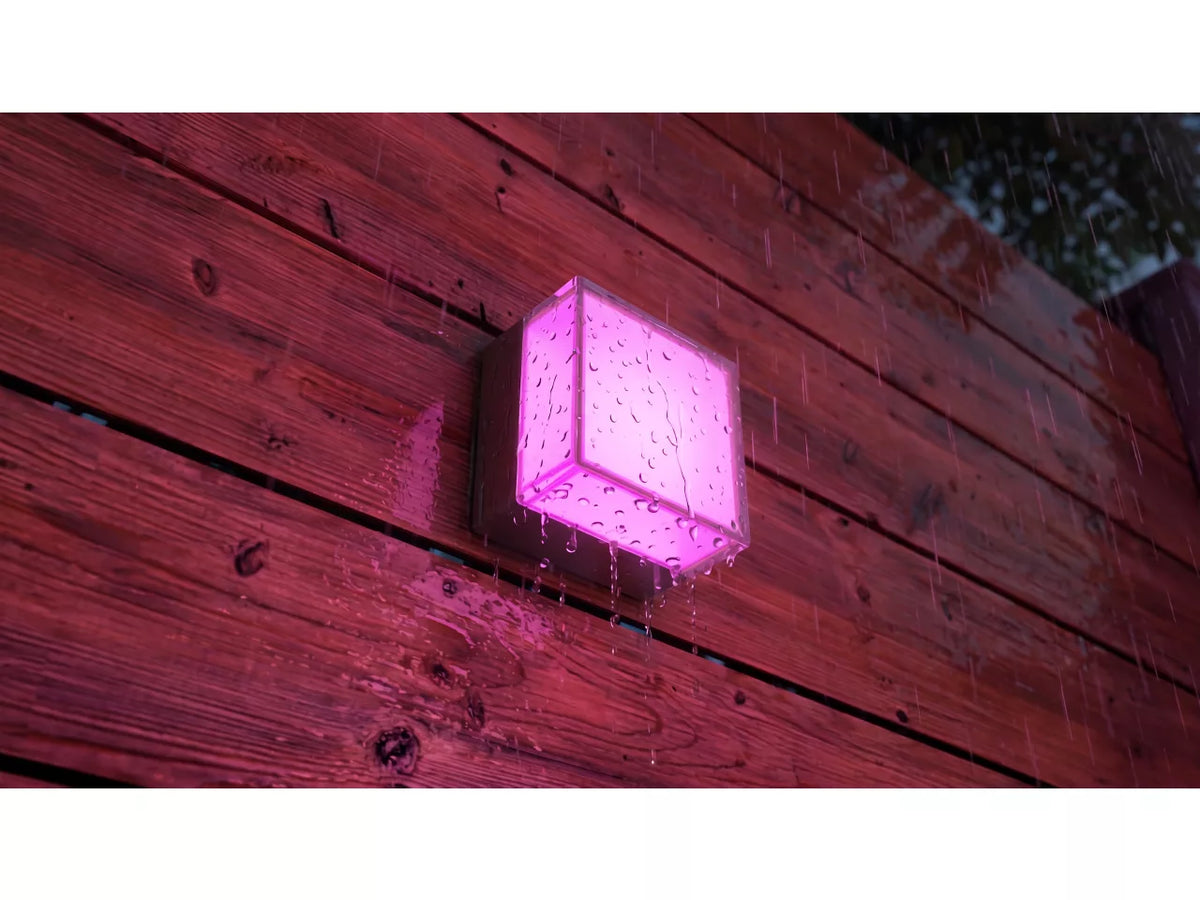 wall light getting wet outdoors from philips hue