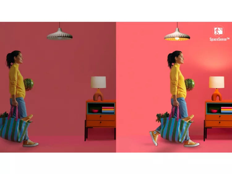 Wiz A60 Filament Bulb Clear walking